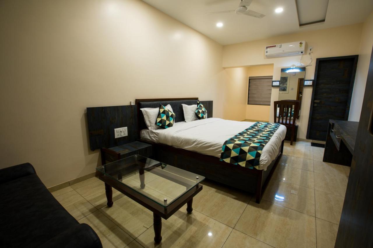 Hotel Balaji Palace Porbandar Exterior foto